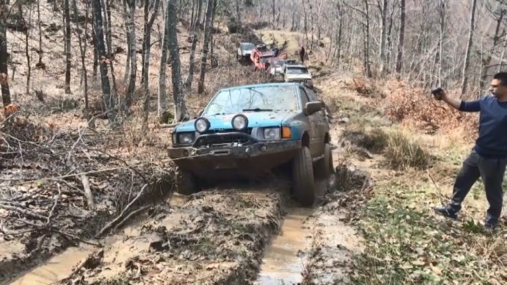 Off-road Tutkunları Evde Kalanlar İçin Araziye Çıktı
