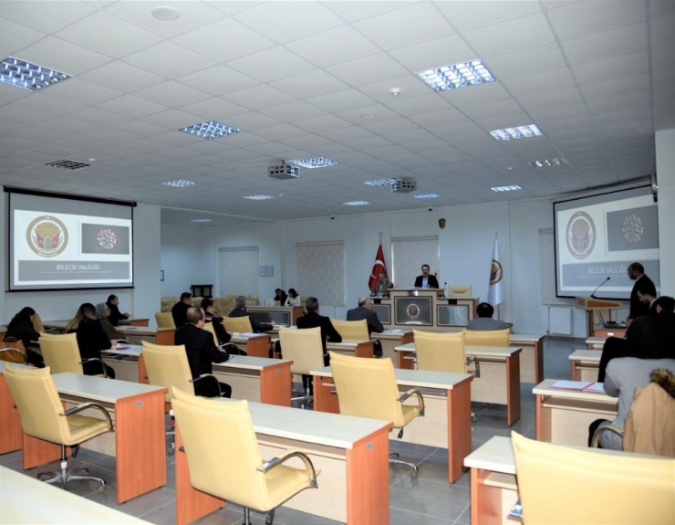 Vali Şentürk; "Bilecik’i İzole Edelim"