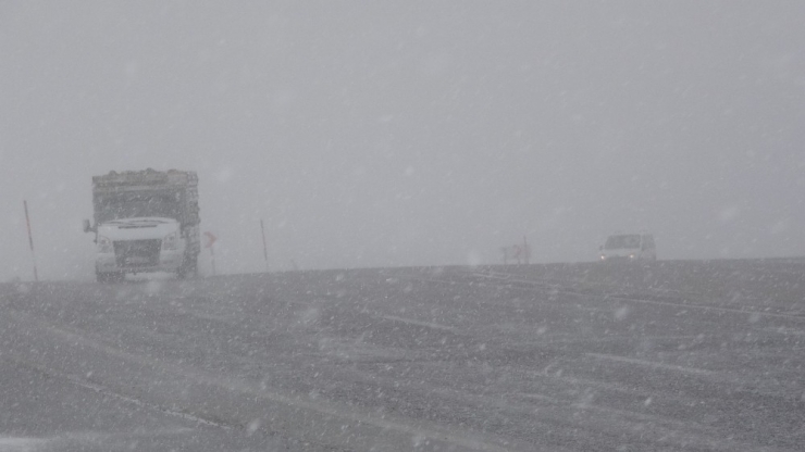 Van’da Kar Yağışı Ve Sis!