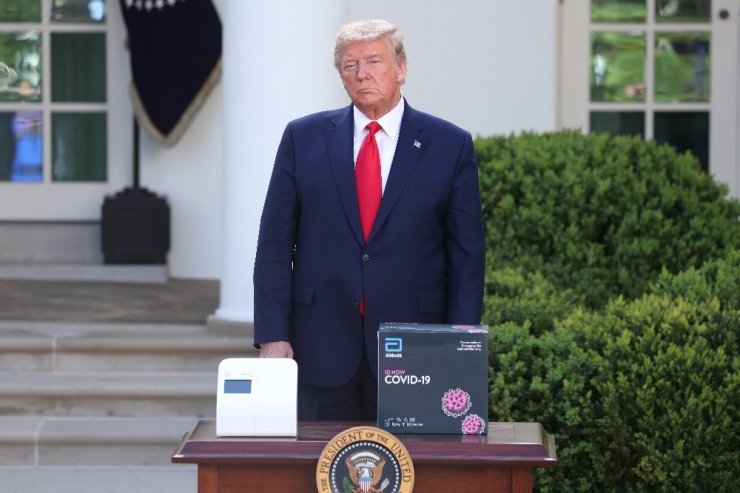 Abd Başkanı Trump, N95 Maskesini Dezenfekte Eden Cihazı Tanıttı