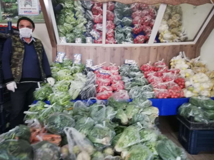 Arguvan Esnafından Korona Virüsü Mücadelesine Destek