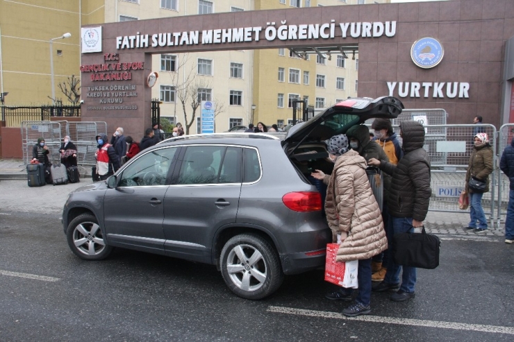 Yurtlarda Kalan Vatandaşlar Tahliye Ediliyor