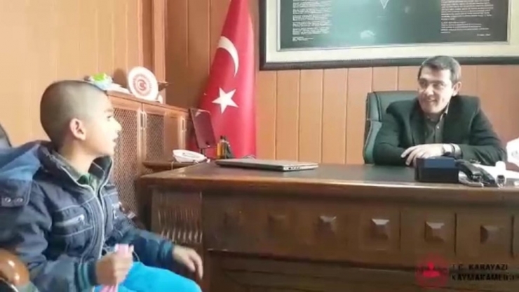 Minik Devran’dan Duygulandıran Davranış