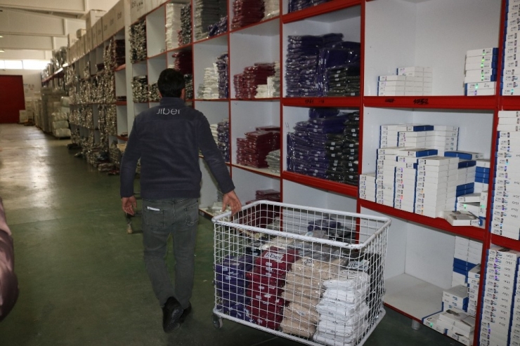 Sağlık Çalışanlarına Bir Destek De Diyarbakır’ın Giyim Firmasından