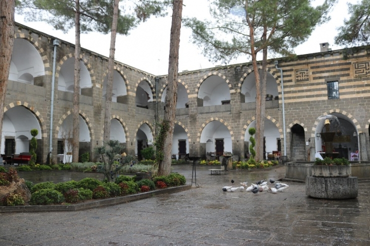 Diyarbakırlı İşletmeci Otellerinin Kapılarını Ücretsiz Olarak Sağlık Çalışanlarına Açtı