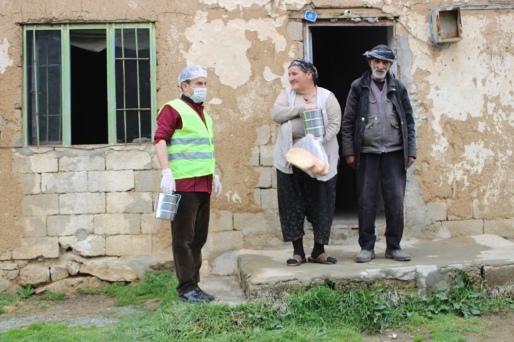 Şemdinli Belediyesinde Yaşlı Vatandaşlar İçin Seferber Oldu