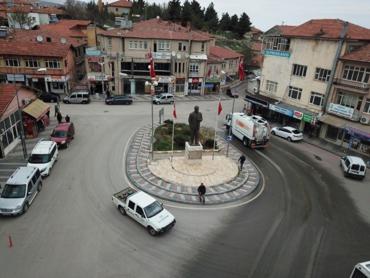 Malatya Büyükşehir Belediyesi İlçelerde De Dezenfekte Yapıyor