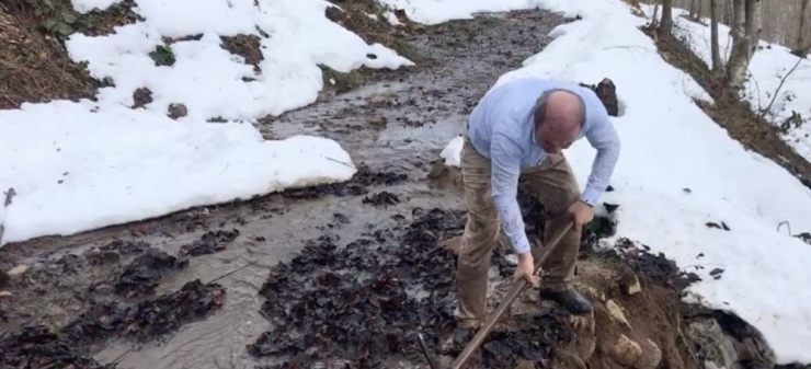 Ordu Kazma-kürek Çalışıyor