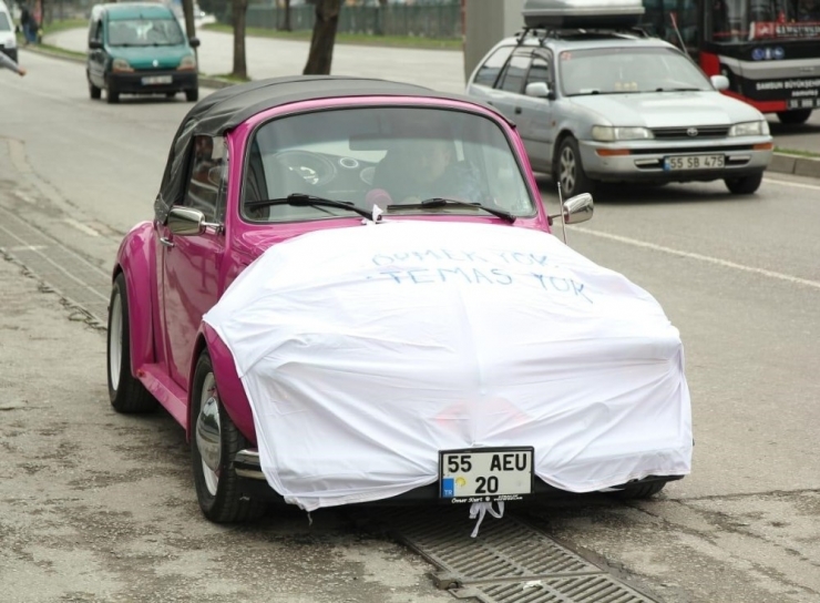 Maske Taktığı Vosvoslarıyla Farkındalık Oluşturuyor