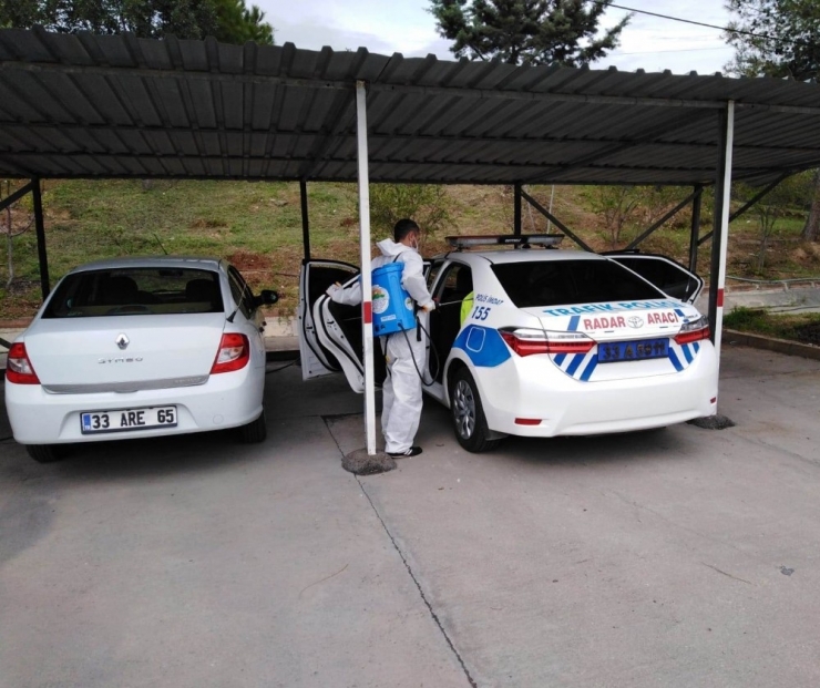 Toroslar’da Dezenfekte Çalışmaları Aralıksız Sürüyor