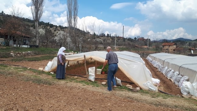 Korana Virüs Salgını Üretmelerine Engel Olmuyor