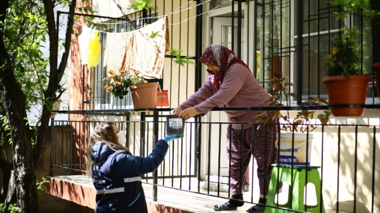 Aydınlılar Korona Günlerinde Evde ‘Ata Tohumlarını’ Üretiyor