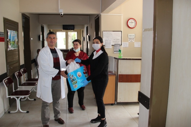 Başkan Uzundemir’den Sağlık Çalışanlarına Teşekkür