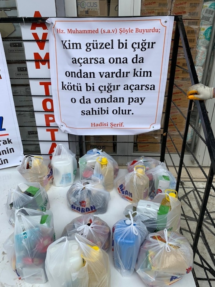 Batman’daki Marketten ’Askıda Gıda’ Kampanyası