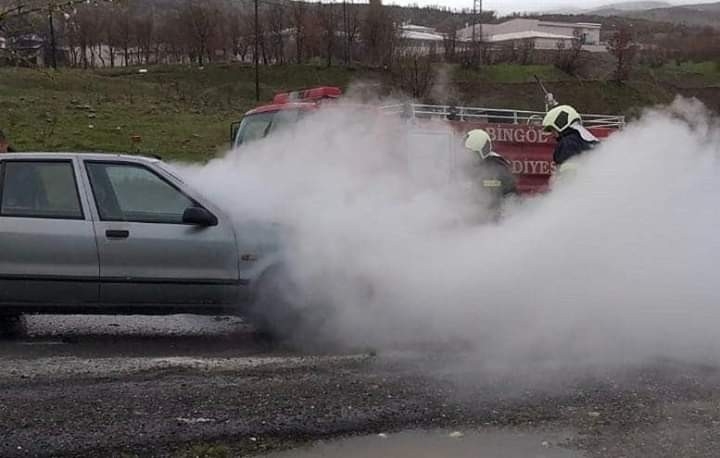 Bingöl’de Araç Yangını