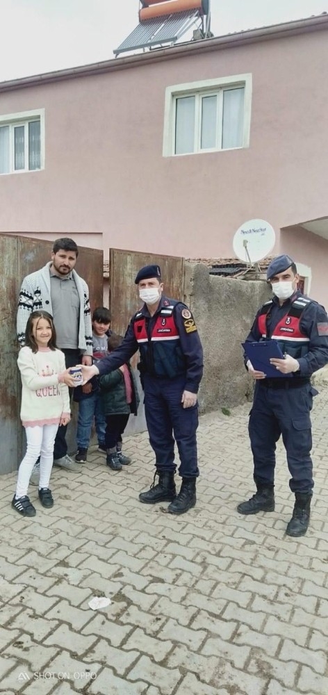 Bisiklet Almak İçin Biriktirdiği Parayı ‘Milli Dayanışma’ Kampanyasına Bağışladı