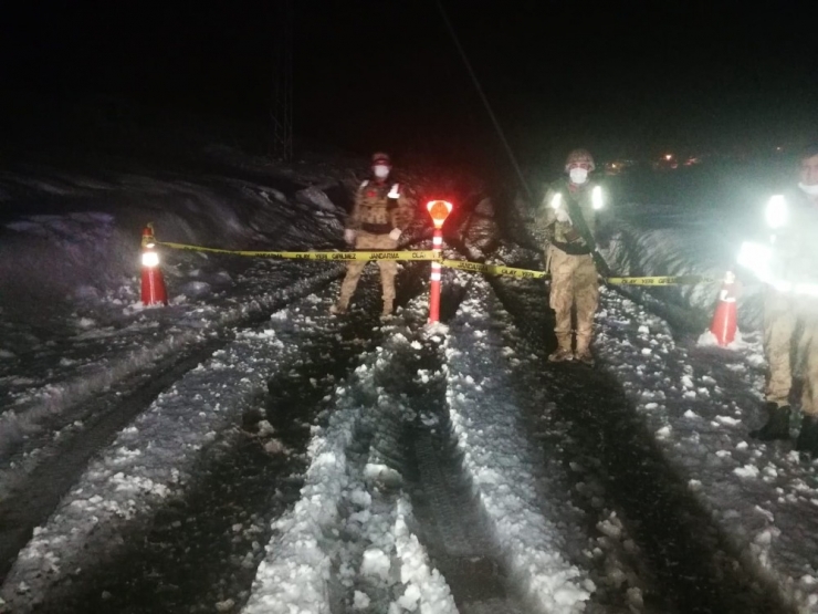 Tatvan’da 3 Köy Ve 9 Binada Karantina
