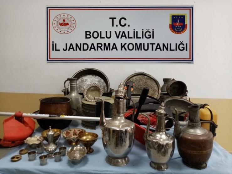 Bolu’da, 6 Eve Girerek Hırsızlık Yapan 4 Şahıs Adliyeye Sevk Edildi