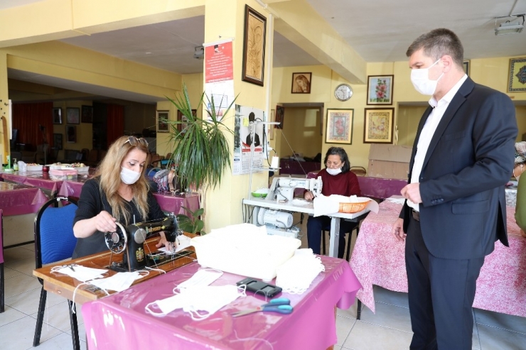 Burdur Belediyesi Maske Üretimi 10 Binden 40 Bine Çıkardı