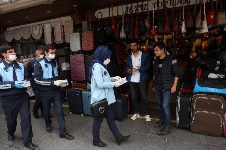 Diyarbakır’da Esnaf Ve Vatandaşlara Korona Virüs Bilgilendirmesi