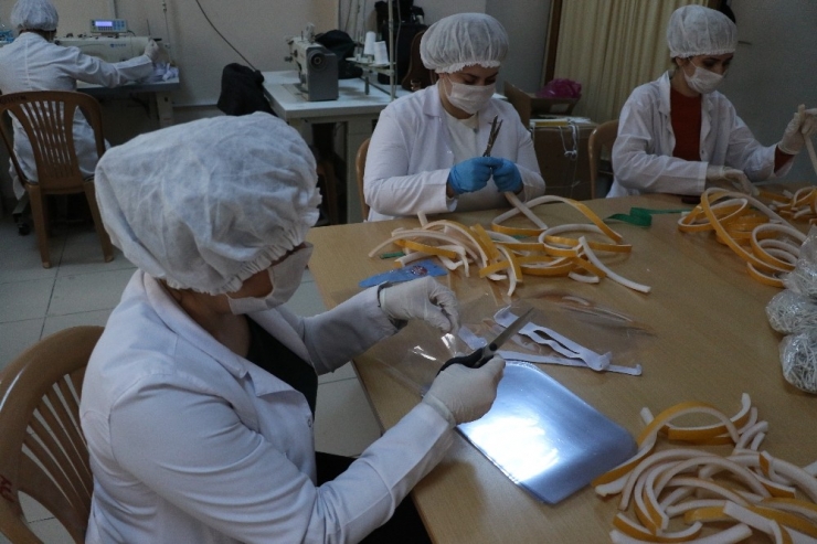 3d Yazıcı Maskeleri Yüze Zarar Verdiği İçin Farklı Bir Yol Denediler