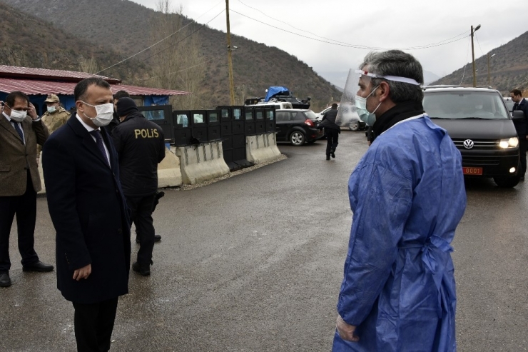 Vali Taşbilek’ten Gurbetçilere "Gelmeyin" Çağrısı