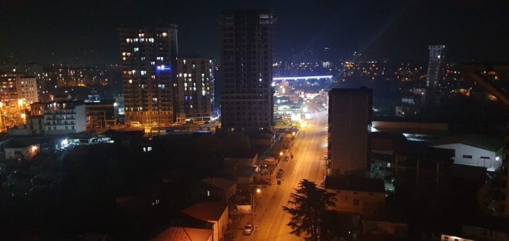 Gürcistan’da Caddeler Ve Sokaklar Boş Kaldı
