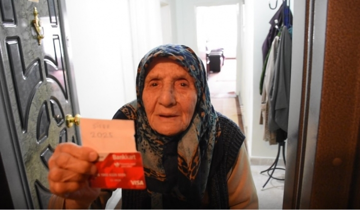 Şehit Annesinden Duygulandıran Davranış