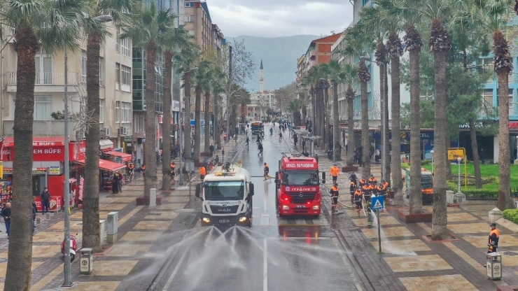 Denizli, Sabun Köpükleriyle Beyaza Büründü