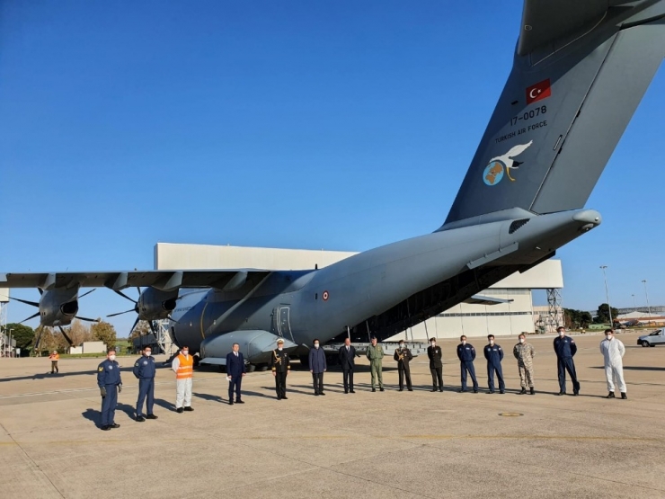 Sağlık Malzemeleri İtalya’ya Ulaştı