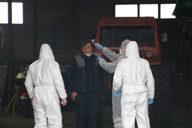 Araya Mesafe Koyalım Deyince Polise Şikayet Etti