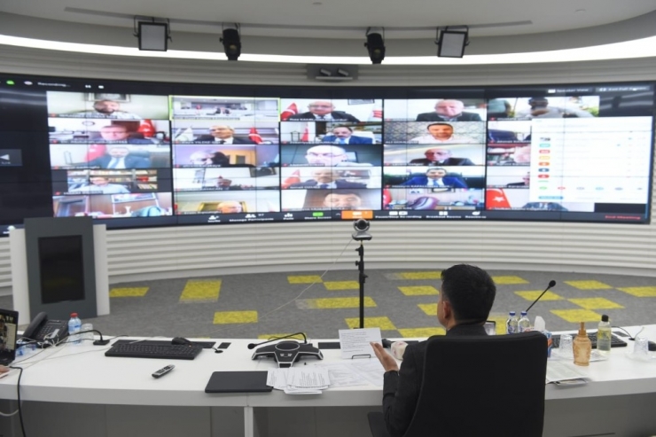 Bakan Pakdemirli, Antalya Tarım Ve Orman Sektör Temsilcileriyle Bir Araya Geldi