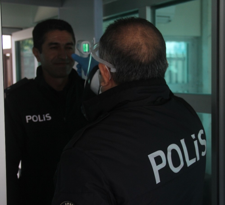 Polis, Emniyeti Elden Bırakmıyor