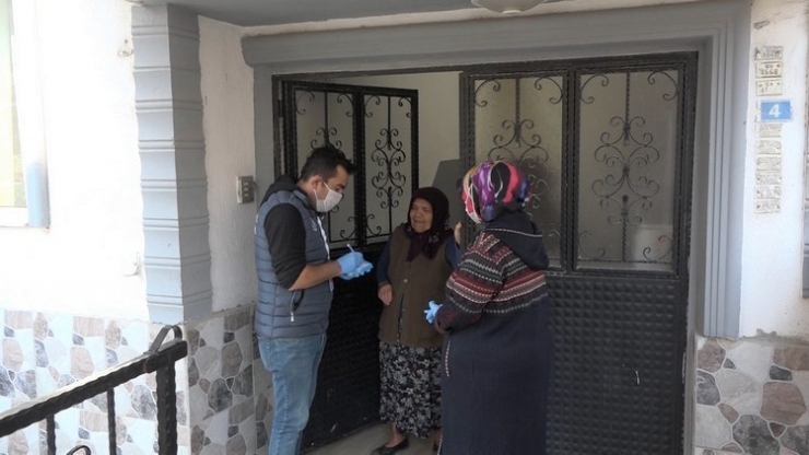 Sandıklı’da Yaşlı Vatandaşların Her Türlü İhtiyaçları Gideriliyor