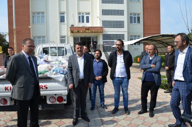 Didim Ak Parti İhtiyaç Sahipleri İçin 100 Koli Yardım Topladı