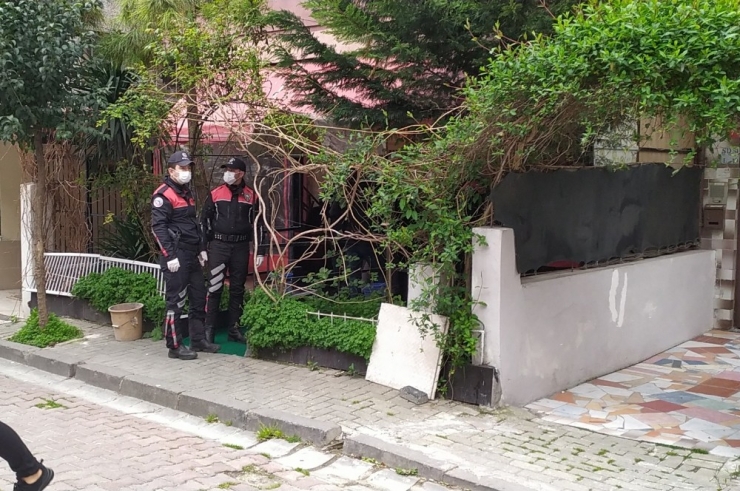 Avcılar’da Yasağa Rağmen Açık Olan Kıraathaneye Baskın