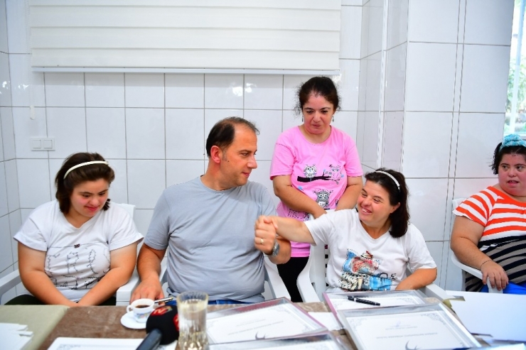 Başkan Çalık: “Otizm Engel Değil, Sadece Bir Farklılıktır”