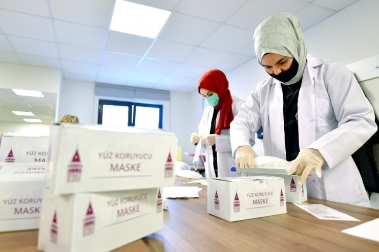 Beyoğlu Belediyesi Semt Konaklarında Maske Üretimine Başladı