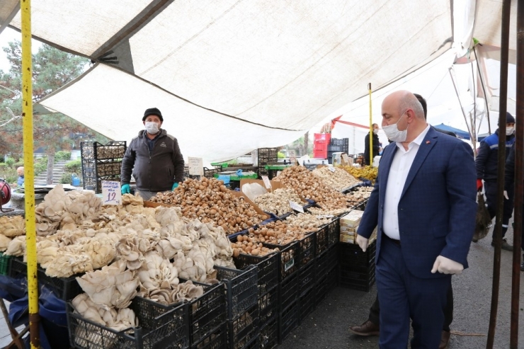 Başkan Bıyık’tan Pazarda Korona Virüs Denetimi
