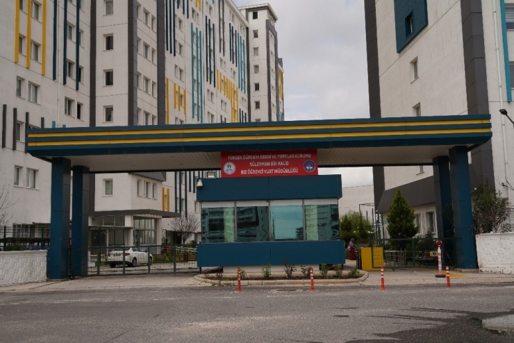 Büyükşehir Belediyesi Toplu Yaşam Alanlarına El Dezenfekte Üniteleri Yerleştirdi