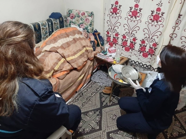 Bağlar Belediyesi İhtiyaç Sahibi Vatandaşların Yüzünü Güldürüyor