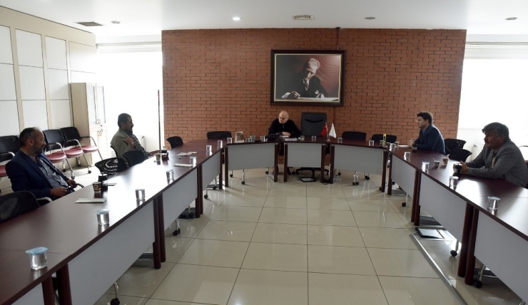 Tepebaşı’nda Üretici Birliği Sürüyor