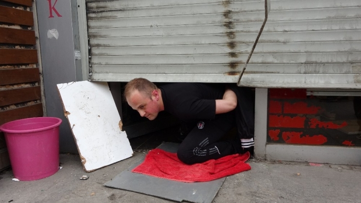 Koronavirüs Genelgesini Fırsat Bilen “Torbacı Berbere” Nefes Kesen Operasyon