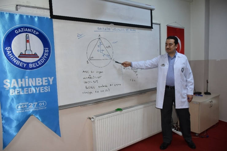 Şahinbey Belediyesinden Öğrencilere Uzaktan Eğitim