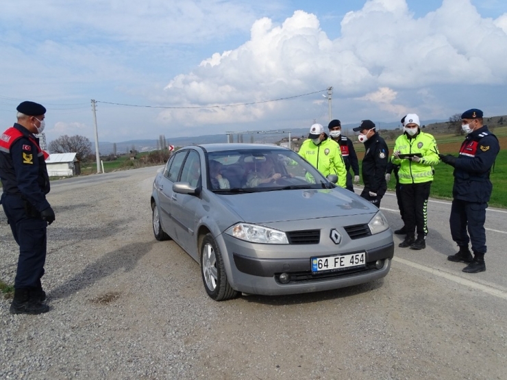 Hisarcık’ta Polis Ve Jandarma Ekiplerinden Korona Virüs Covid-19 Tedbiri