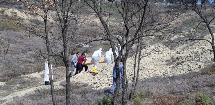 Korona Virüsten Hayatını Kaybeden İşadamı Toprağa Verildi