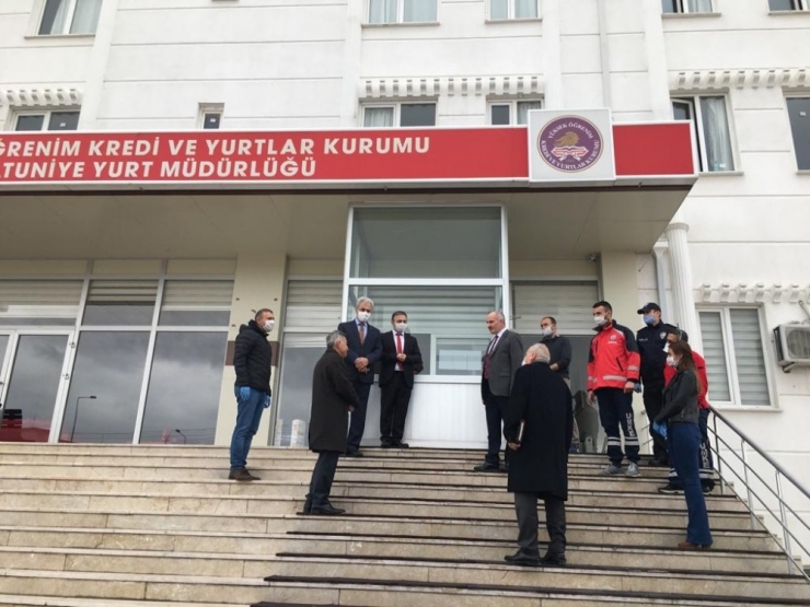 Vali Meral, Karantina Yurtlarında İncelemede Bulundu