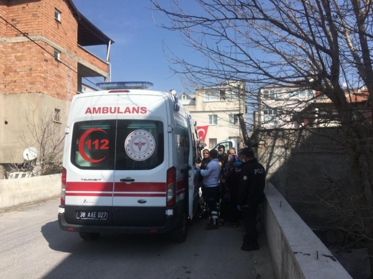 Erken Uyandı, Ailesini Ölümden Kurtardı