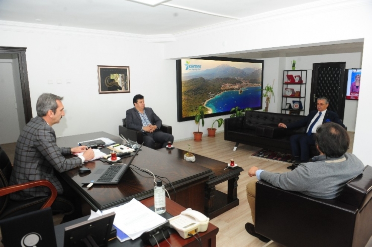 Kemer Kaymakamlığında Korona Virüs Toplantısı