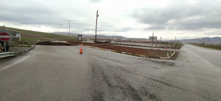 İlçe Giriş-çıkışı Kapatıldı